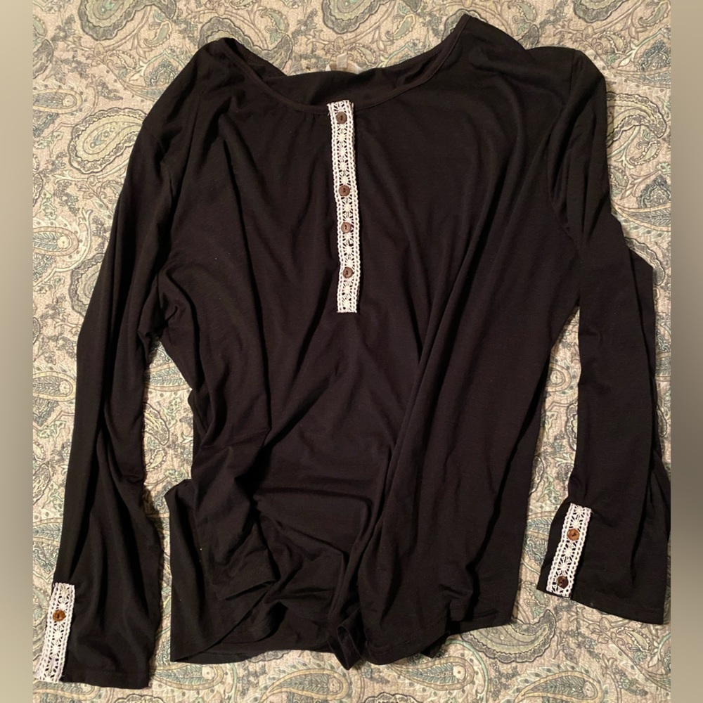 Long sleeve black tee with lace detail